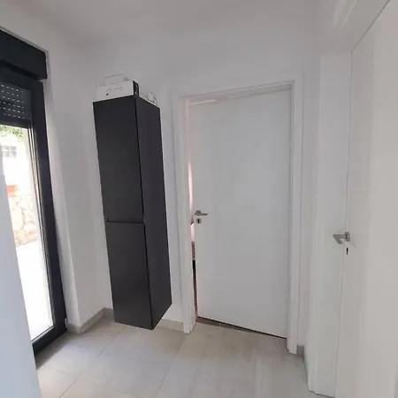 Leptirić Vir