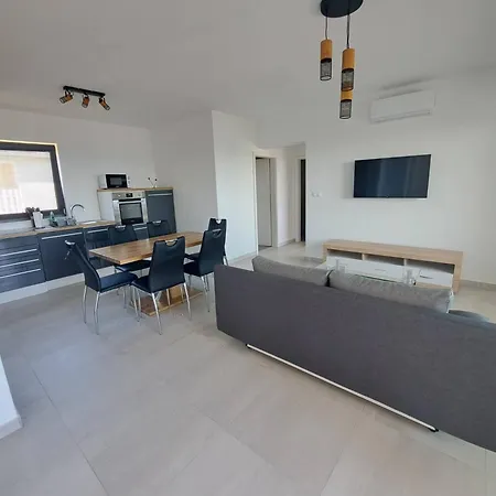 Leptiric Apartment Vir