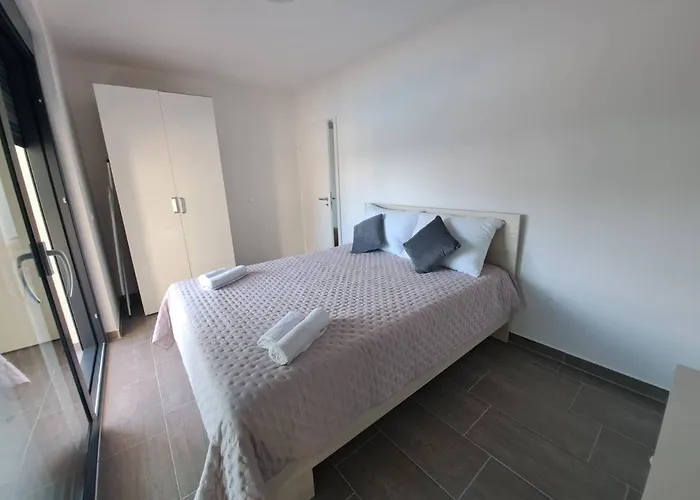 Διαμέρισμα Leptiric *