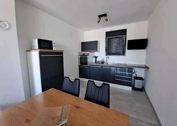 Leptiric Διαμέρισμα *