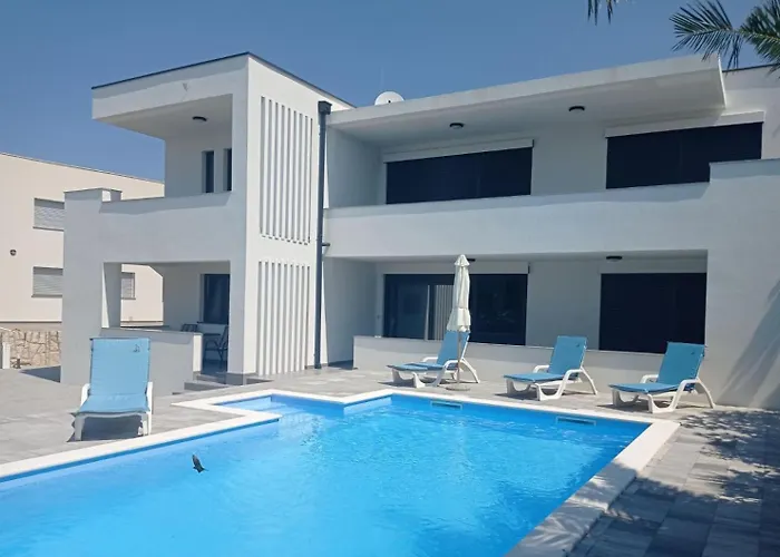 Leptiric Διαμέρισμα *